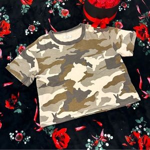 MADEWELL Cropped Camo Tee Size Medium!!